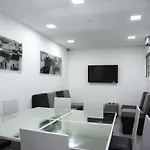 Mycasa בית הארחה 4*