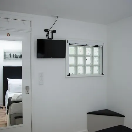 Mycasa בית הארחה 4*